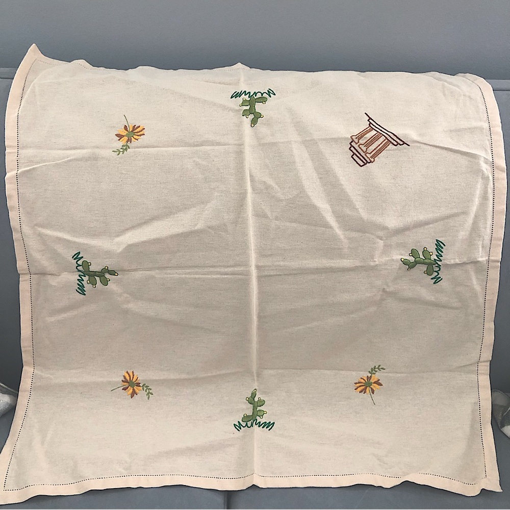 New Italian imported embroidered  tablecloth